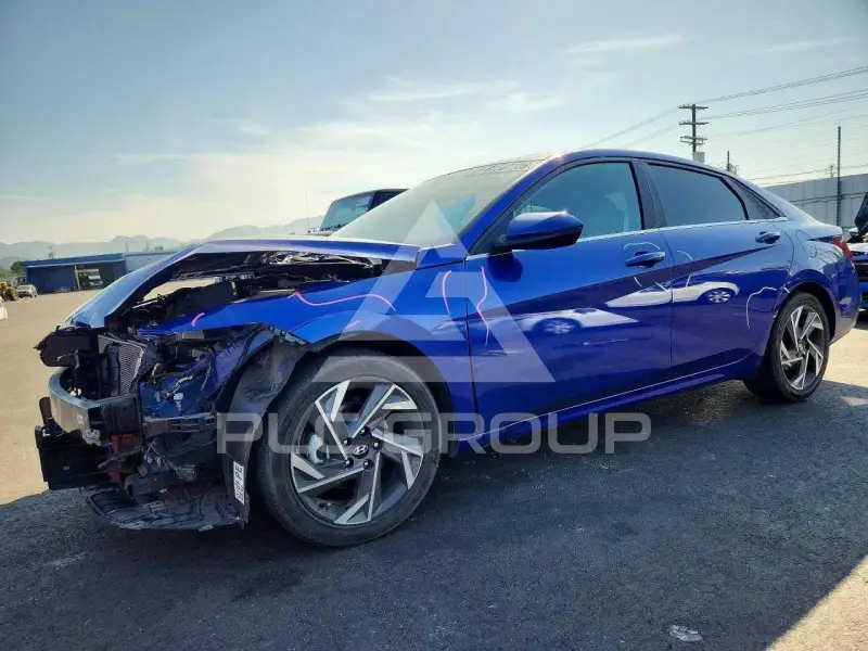 2024 Hyundai Elantra фото