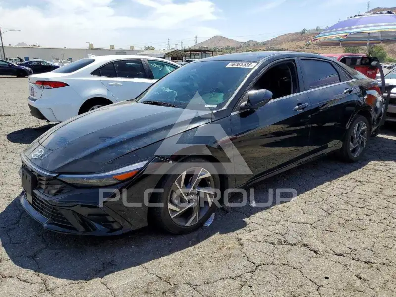 2024 Hyundai Elantra photo