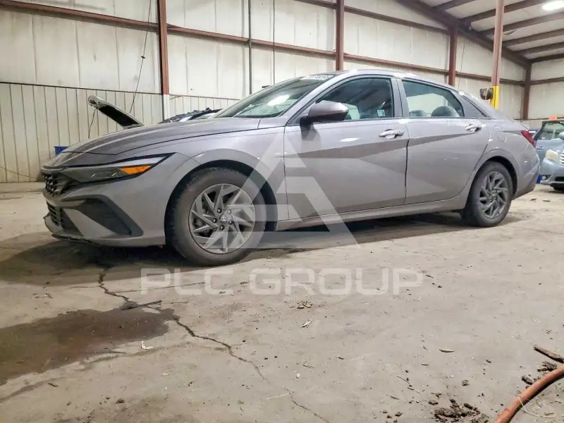 2024 Hyundai Elantra photo