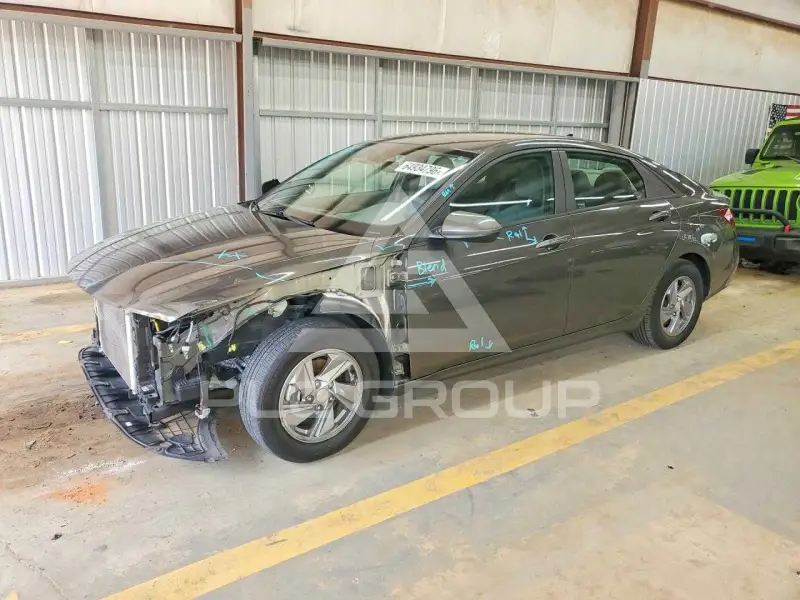 2024 Hyundai Elantra фото