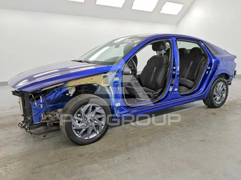 2024 Hyundai Elantra фото