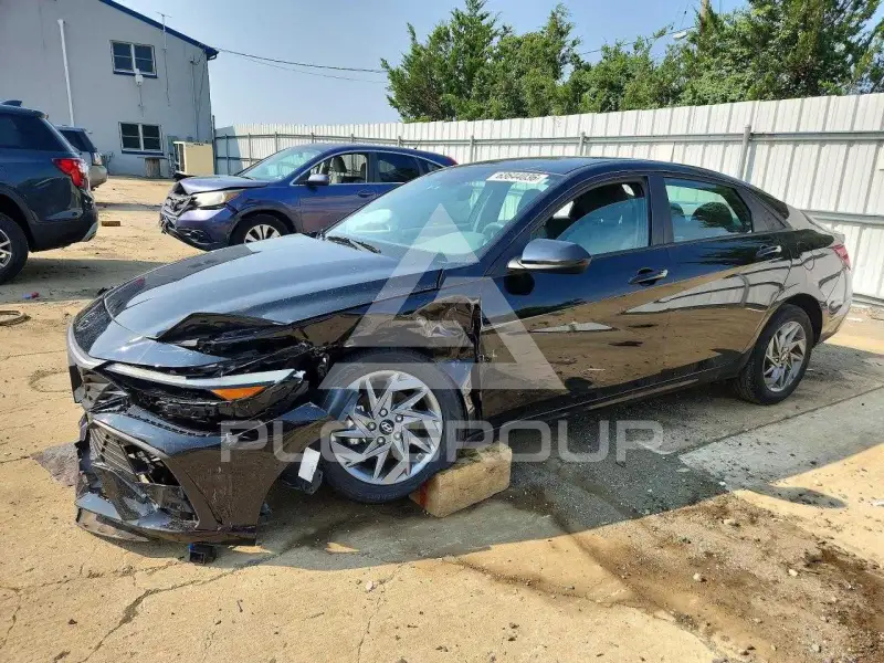 2024 Hyundai Elantra фото