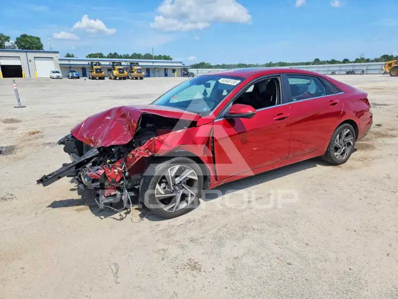 2024 Hyundai Elantra photo