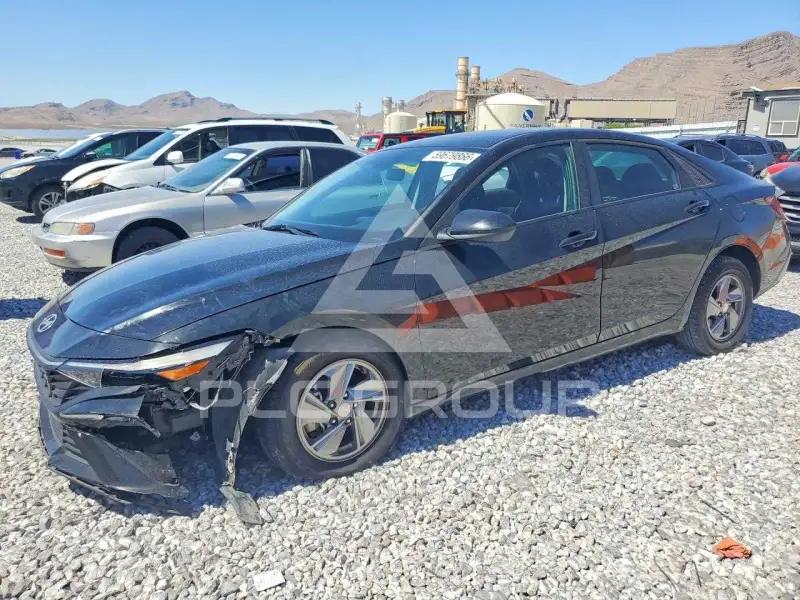 2024 Hyundai Elantra фото