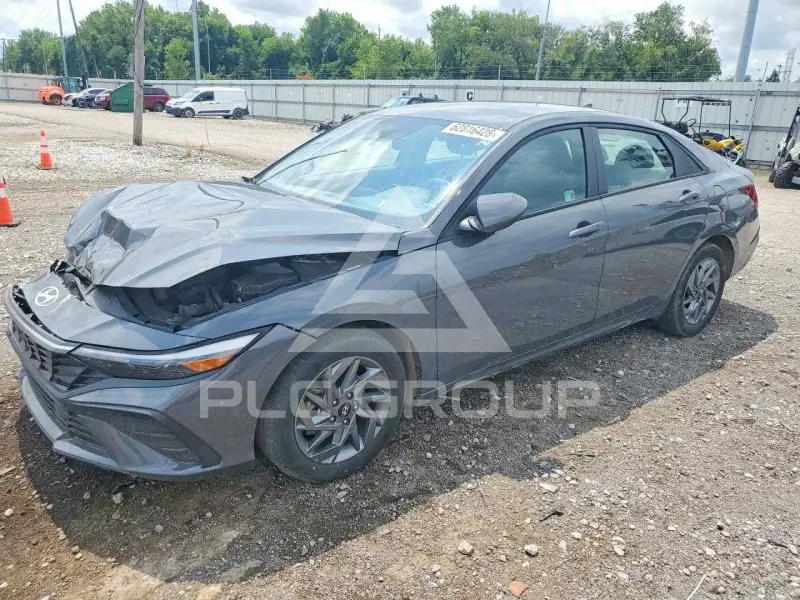 2024 Hyundai Elantra фото