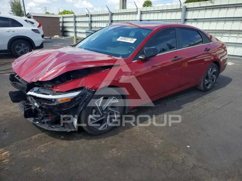 2024 Hyundai Elantra photo