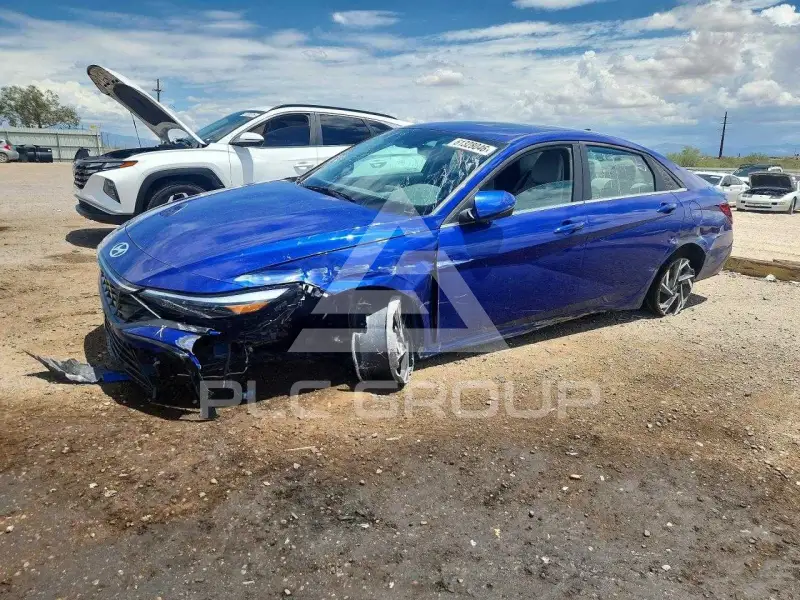 2024 Hyundai Elantra photo