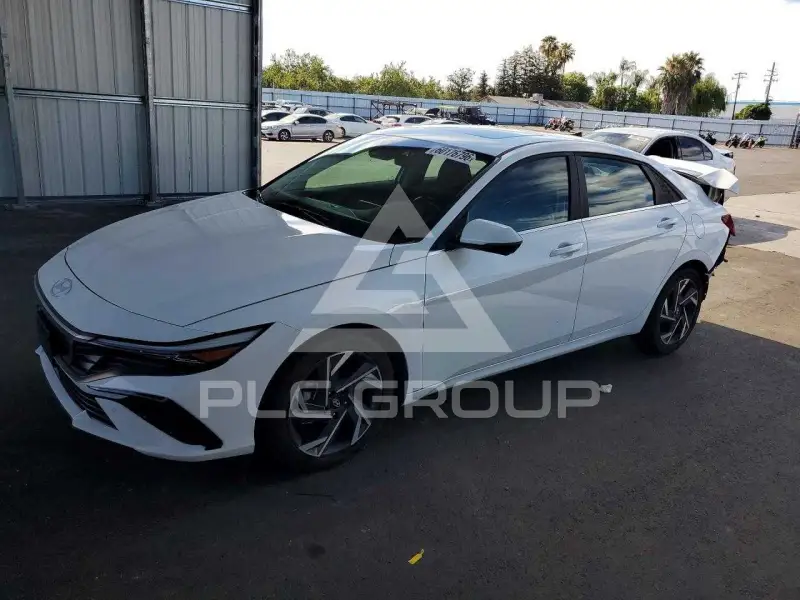 2024 Hyundai Elantra фото