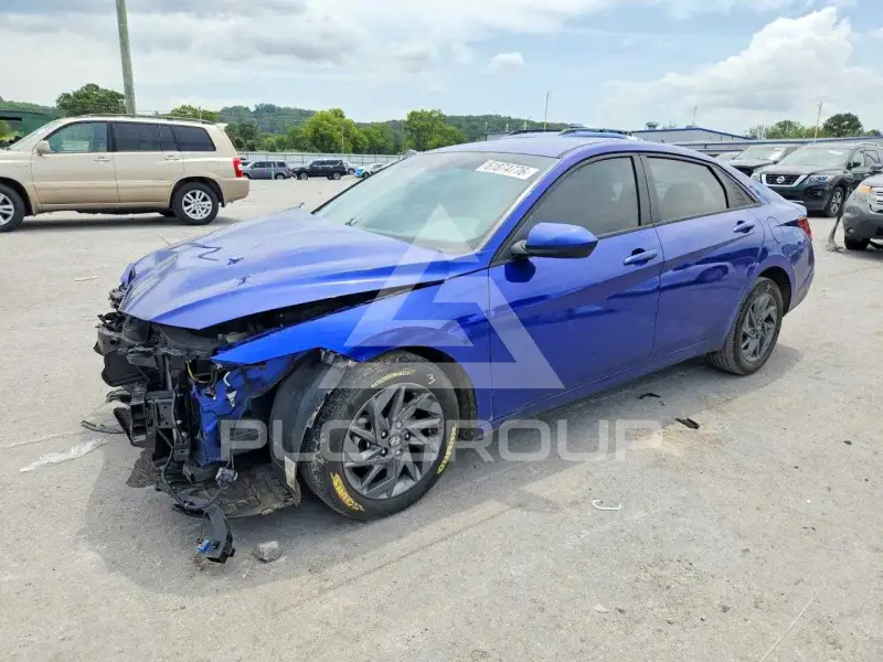 2024 Hyundai Elantra фото