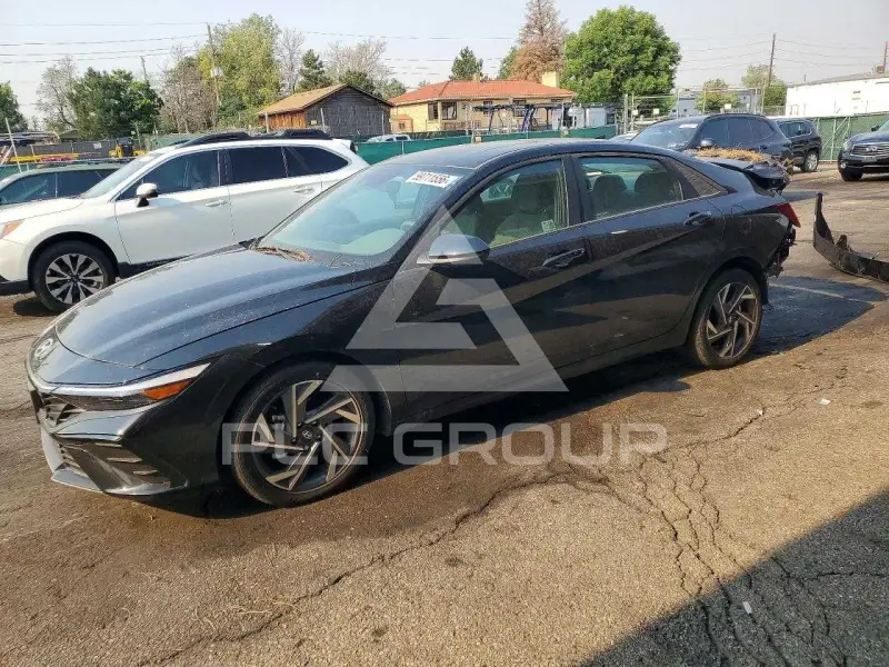 2024 Hyundai Elantra фото