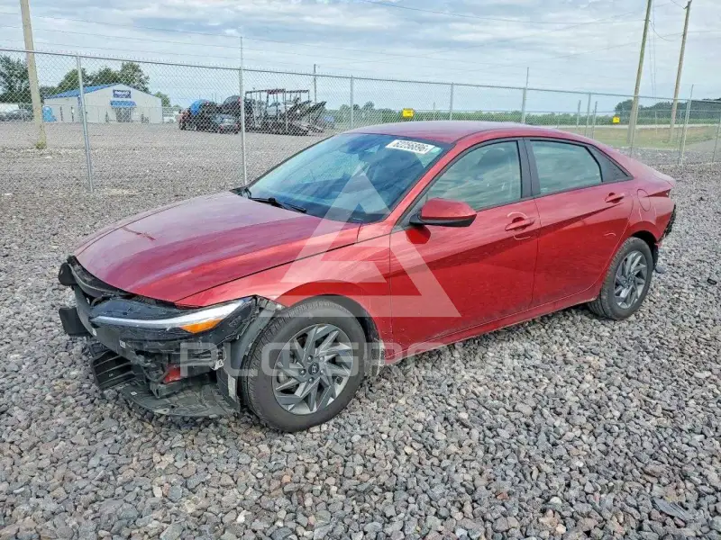 2024 Hyundai Elantra фото