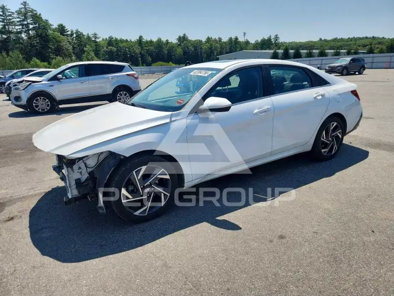 2024 Hyundai Elantra фото