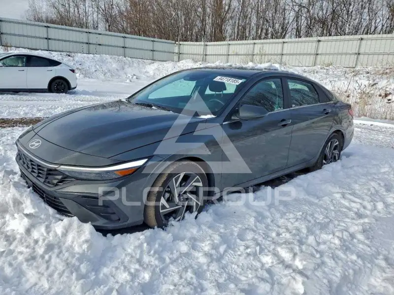 2024 Hyundai Elantra фото
