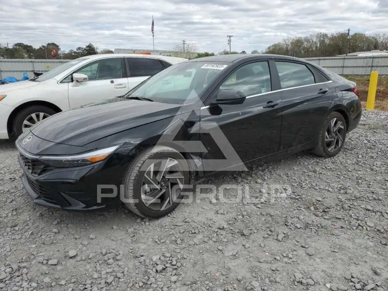 2024 Hyundai Elantra фото