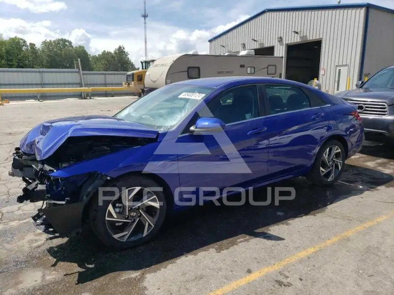2024 Hyundai Elantra фото