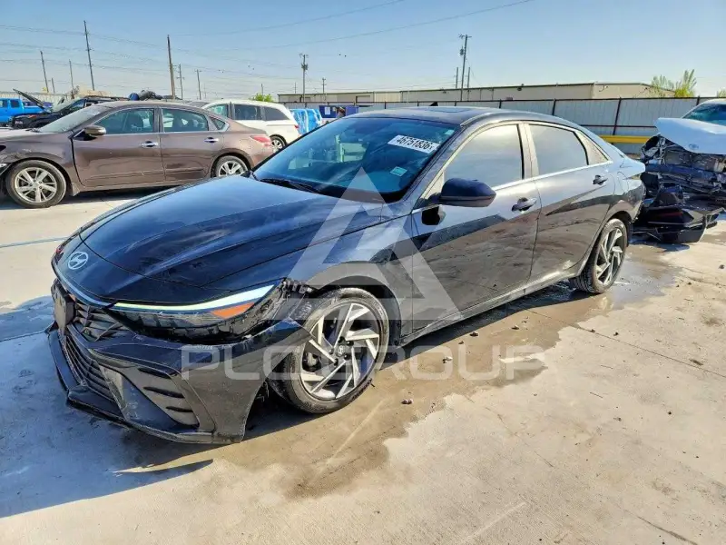 2024 Hyundai Elantra фото