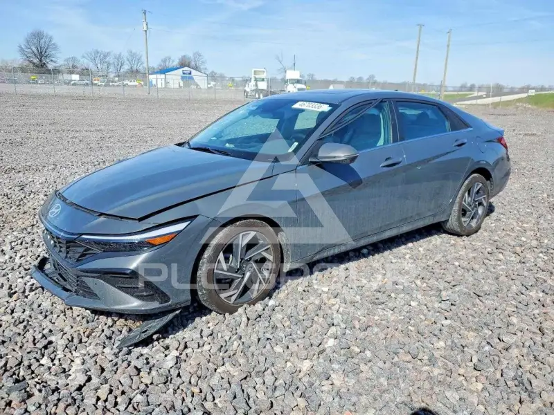 2024 Hyundai Elantra фото