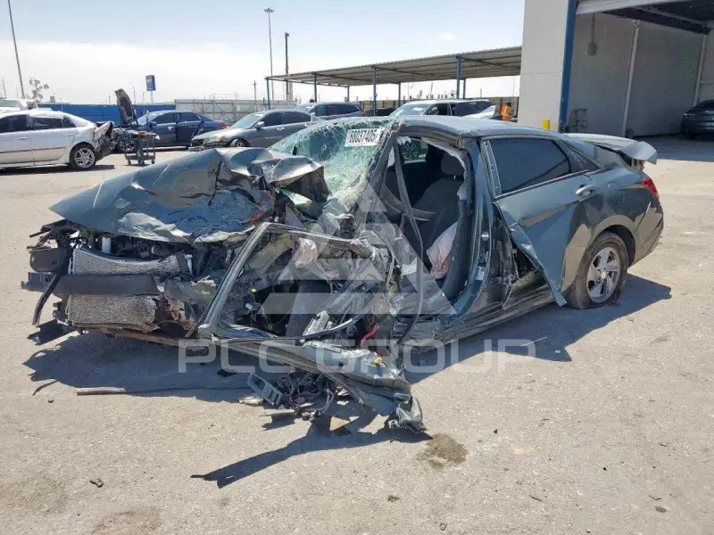 2024 Hyundai Elantra фото