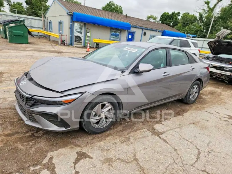 2024 Hyundai Elantra фото