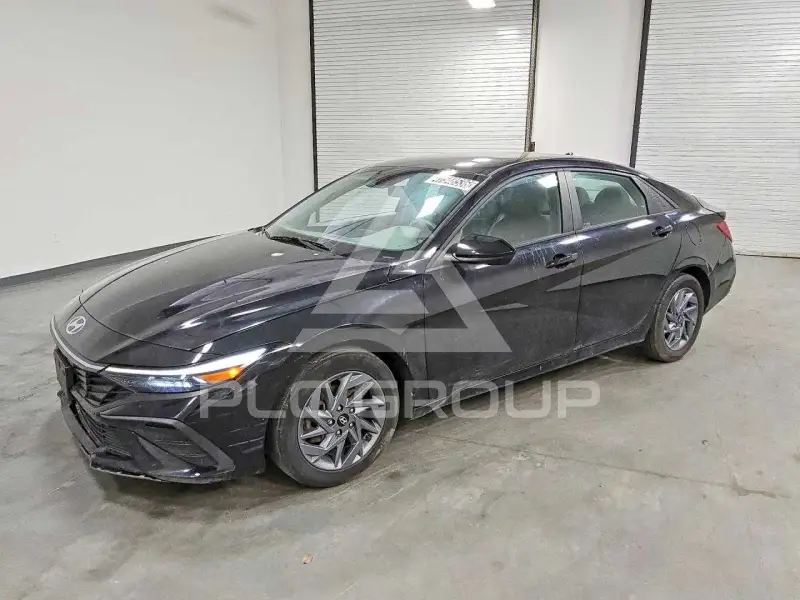 2024 Hyundai Elantra фото