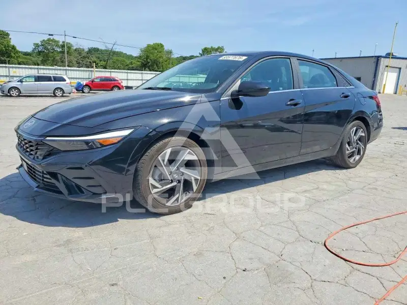 2024 Hyundai Elantra фото