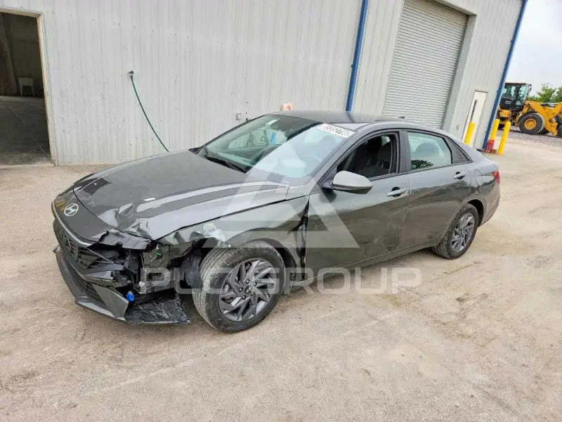 2024 Hyundai Elantra фото