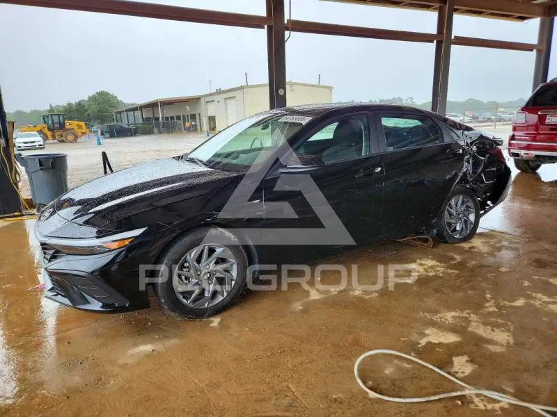 2024 Hyundai Elantra фото