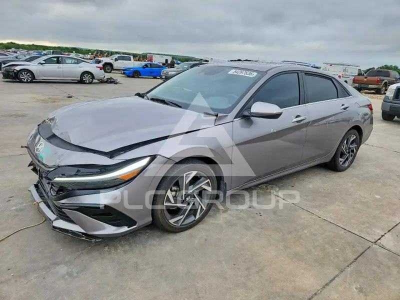 2024 Hyundai Elantra фото
