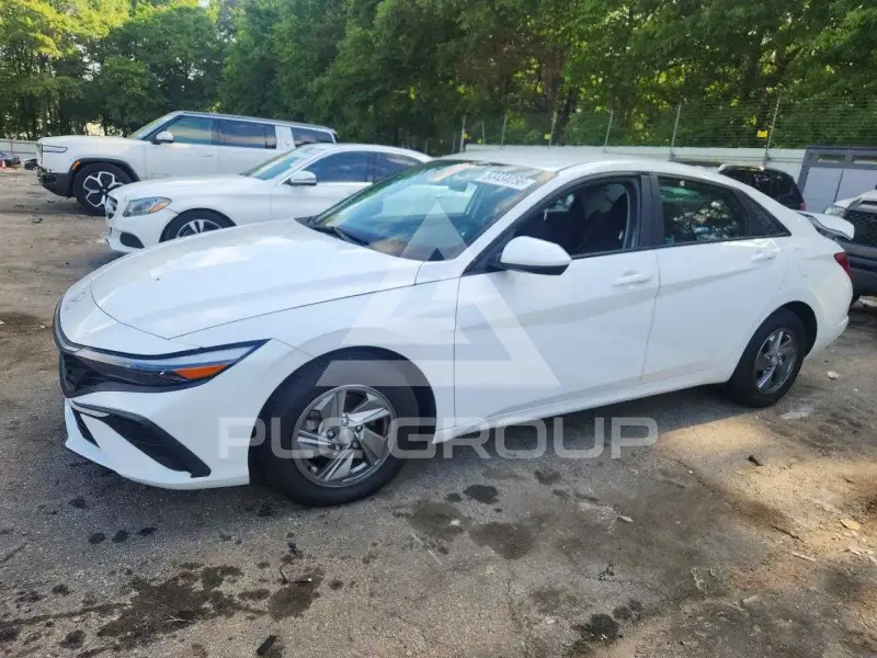 2024 Hyundai Elantra фото