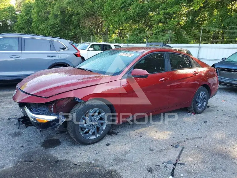 2024 Hyundai Elantra фото