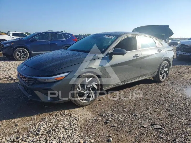 2024 Hyundai Elantra фото