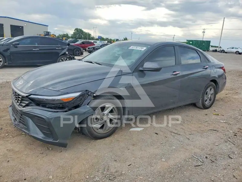 2024 Hyundai Elantra photo