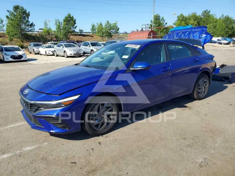 2024 Hyundai Elantra photo