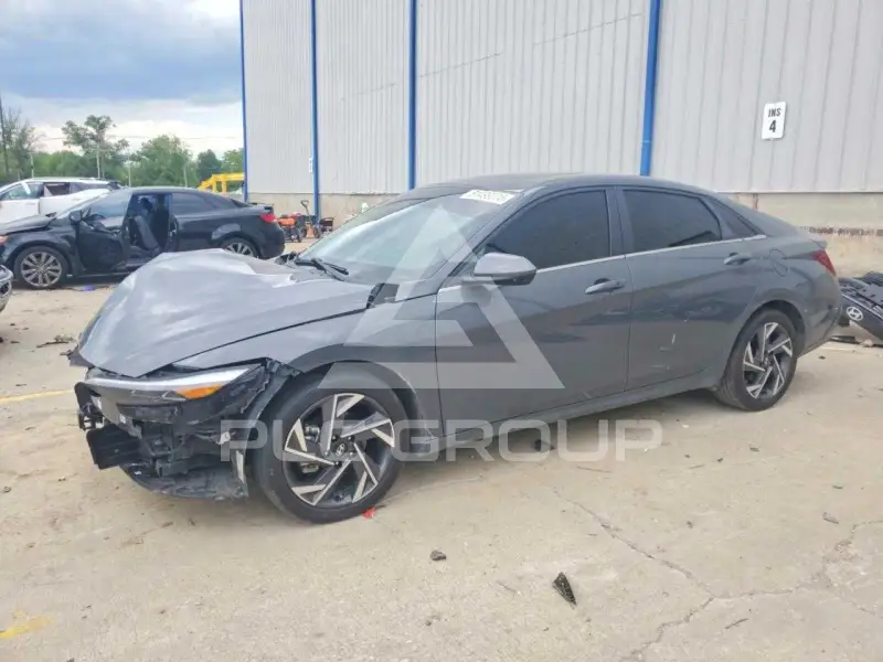 2024 Hyundai Elantra фото