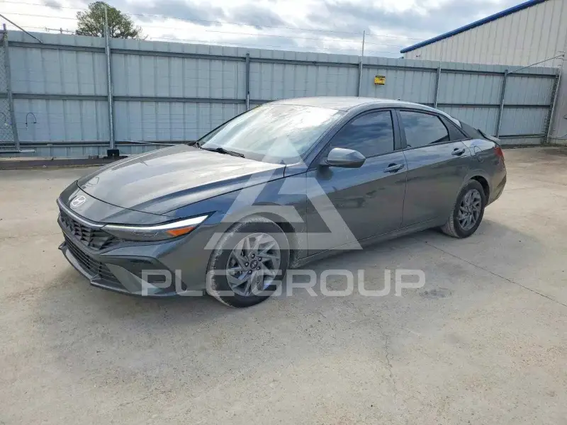 2024 Hyundai Elantra фото