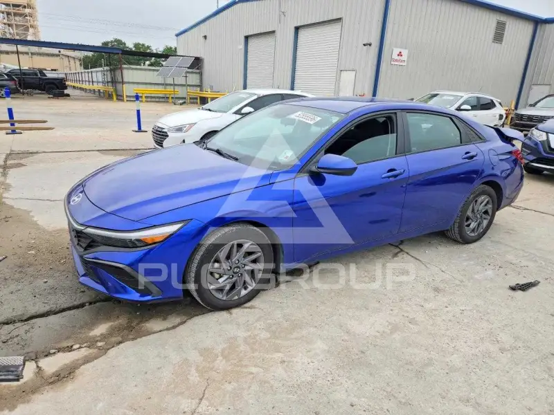 2024 Hyundai Elantra фото