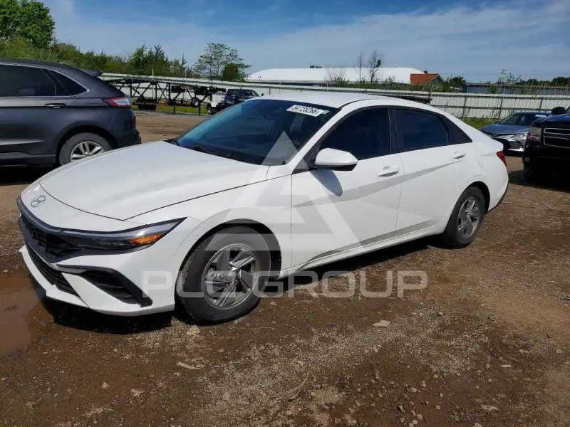 2024 Hyundai Elantra фото