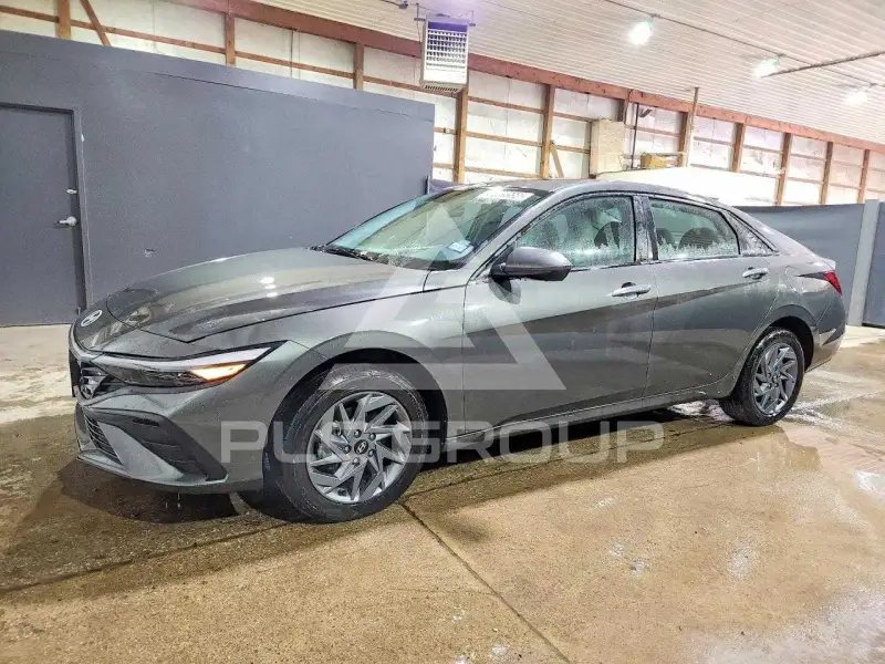 2024 Hyundai Elantra фото