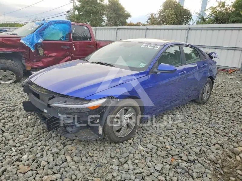 2024 Hyundai Elantra фото
