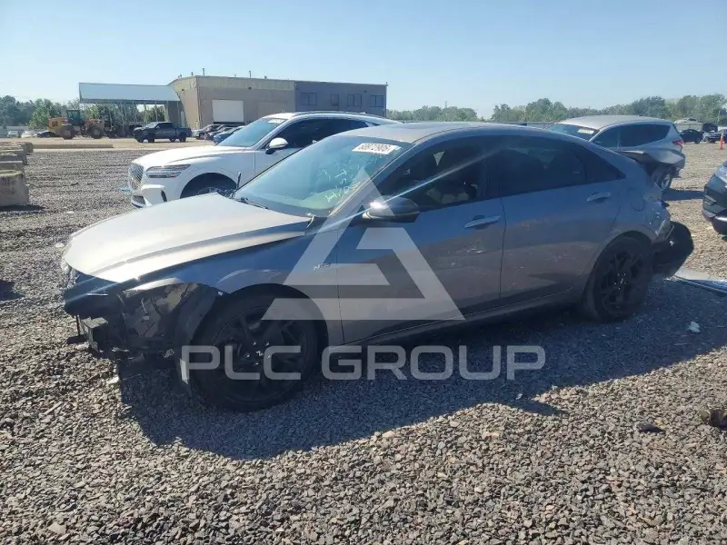 2024 Hyundai Elantra фото