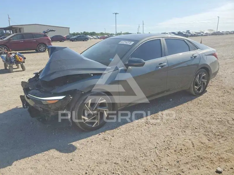 2024 Hyundai Elantra фото