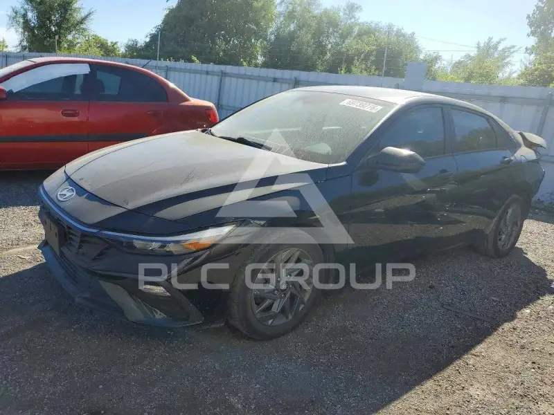 2024 Hyundai Elantra фото