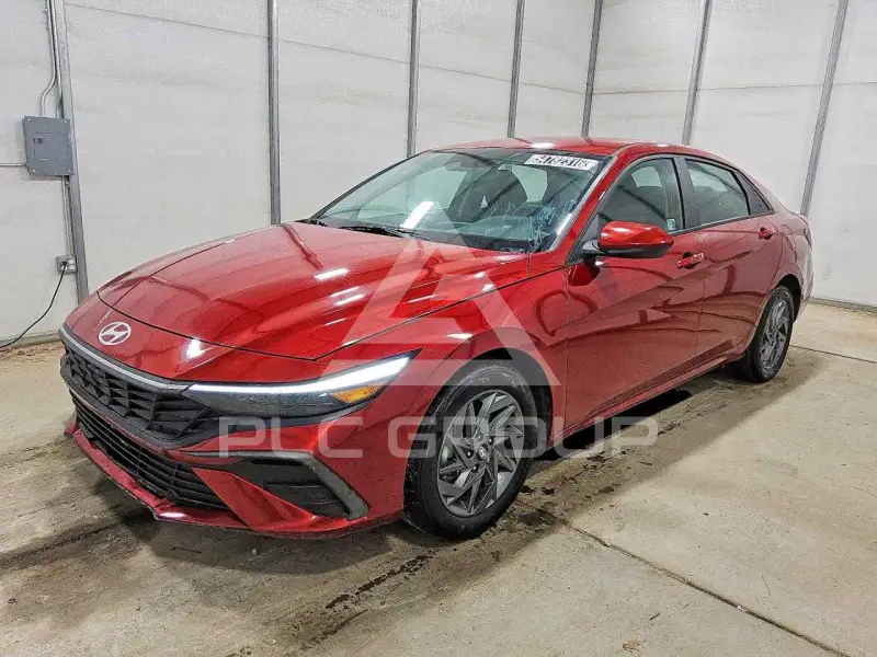 2024 Hyundai Elantra фото