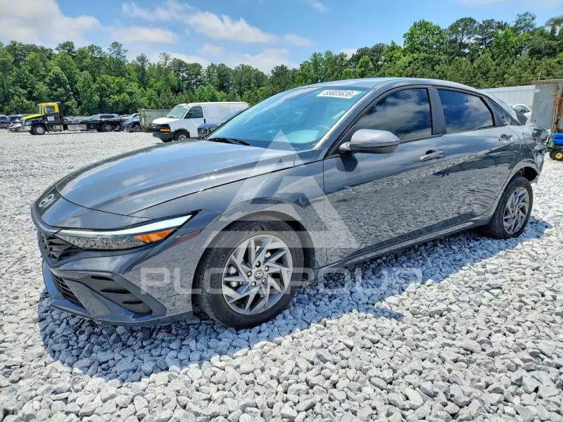 2024 Hyundai Elantra photo