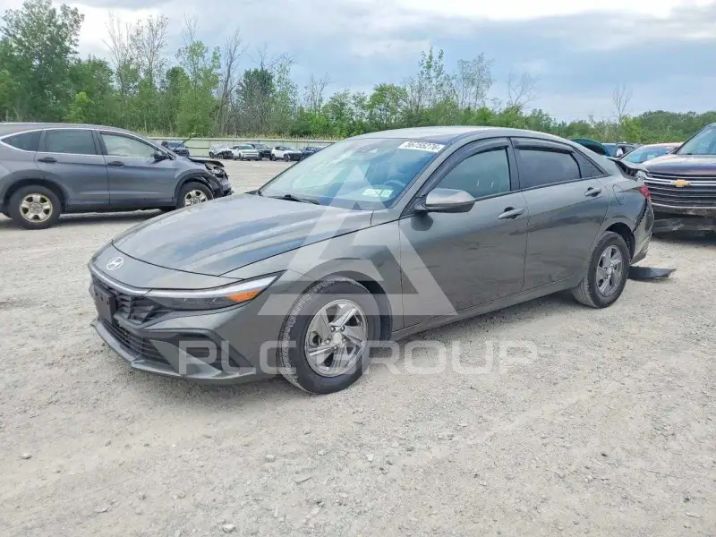 2024 Hyundai Elantra фото