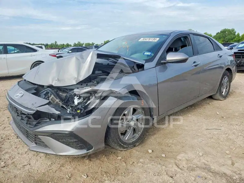 2024 Hyundai Elantra фото