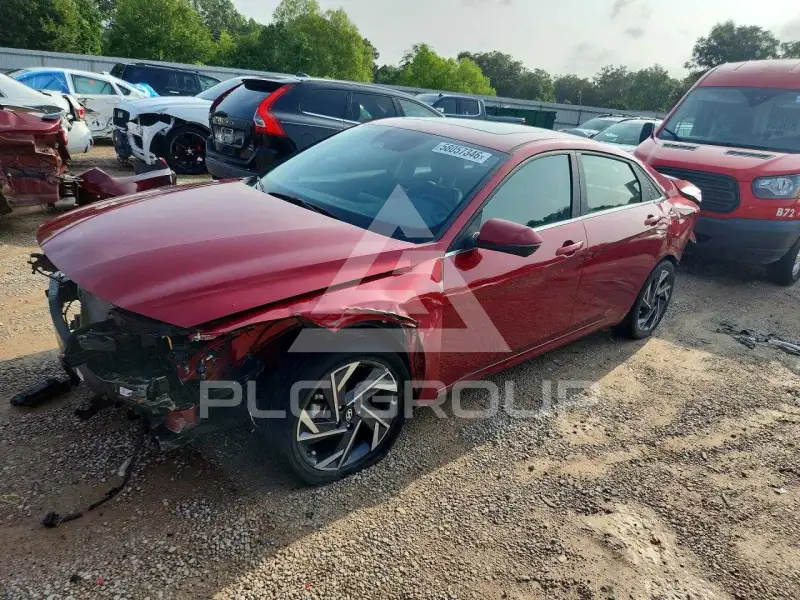 2024 Hyundai Elantra фото