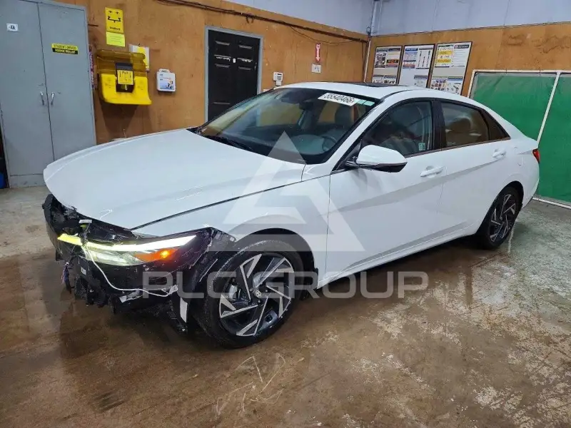 2024 Hyundai Elantra фото