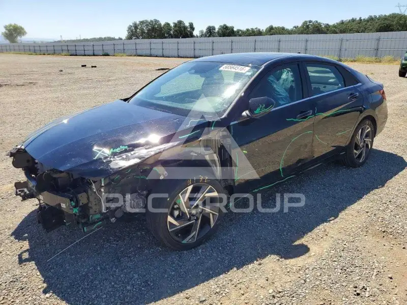 2024 Hyundai Elantra фото