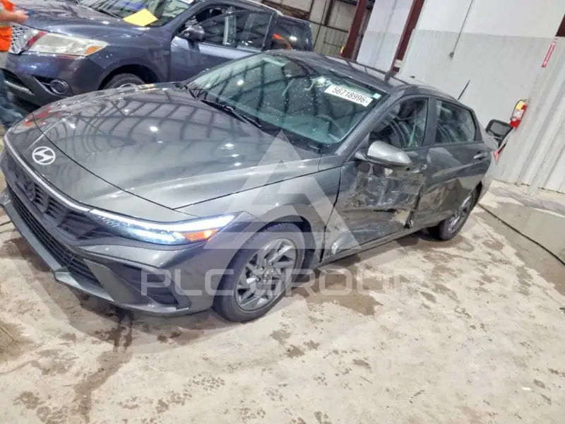 2024 Hyundai Elantra фото